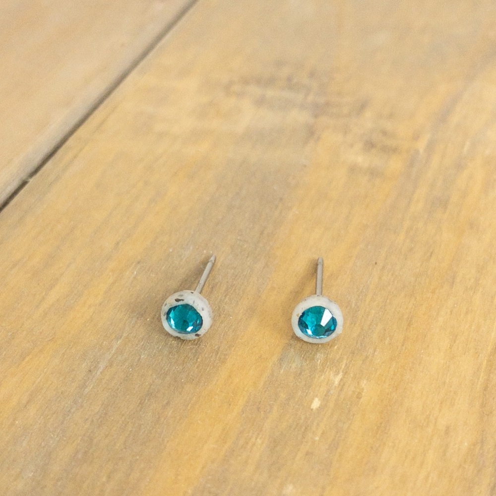 Swarovski Crystal Titanium Studs Turquoise